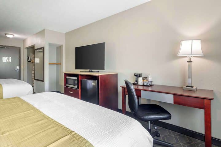 Room 12 of 29