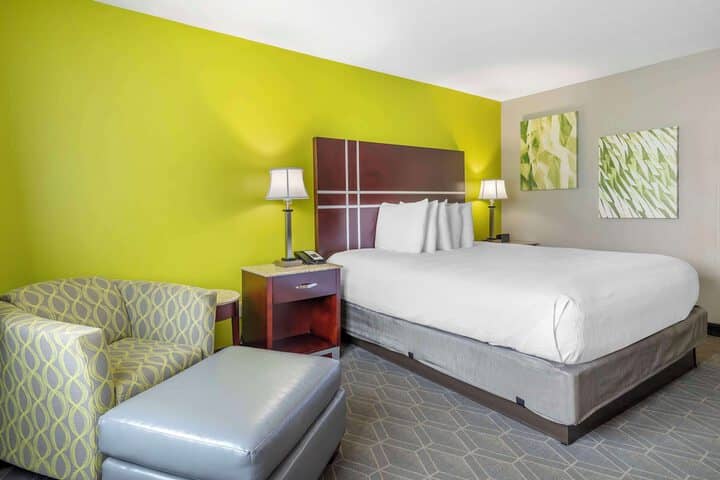 Room 8 of 29